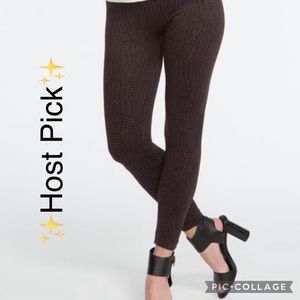 ✨Host Pick✨Spanx Look At Me Now Leggings